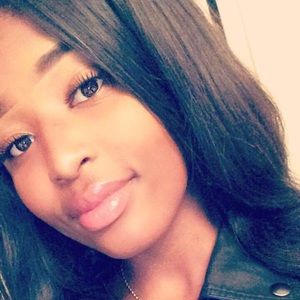 Meet your Posher, Briana